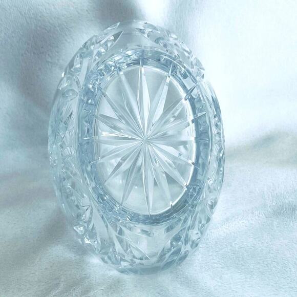 Vintage Bohemian Cut Crystal Basket Bowl Serving Dish Candy Trinket Vase - Picture 8 of 9